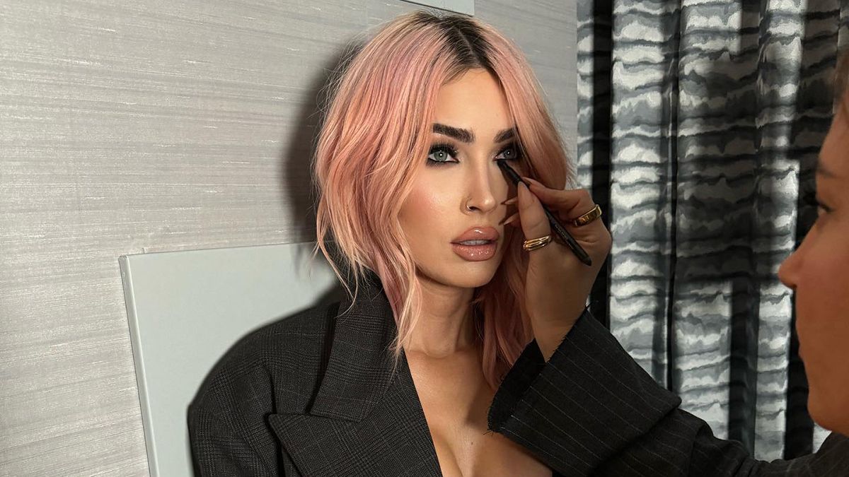 Зухвалий вигляд Меган Фокс Зухвалий вигляд Меган Фокс