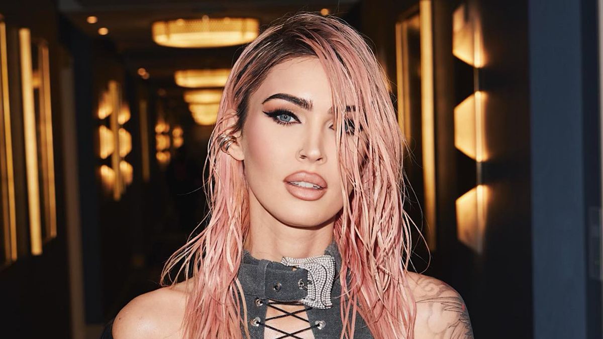 Меган Фокс показала відвертий образ Меган Фокс показала відвертий образ