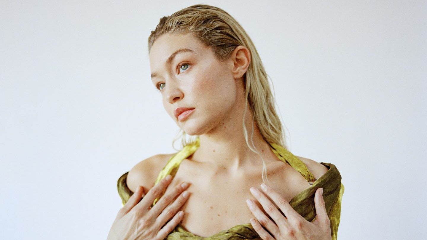 Джіджі Хадід з'явилася разом з Бредлі Купером Джіджі Хадід з'явилася разом з Бредлі Купером