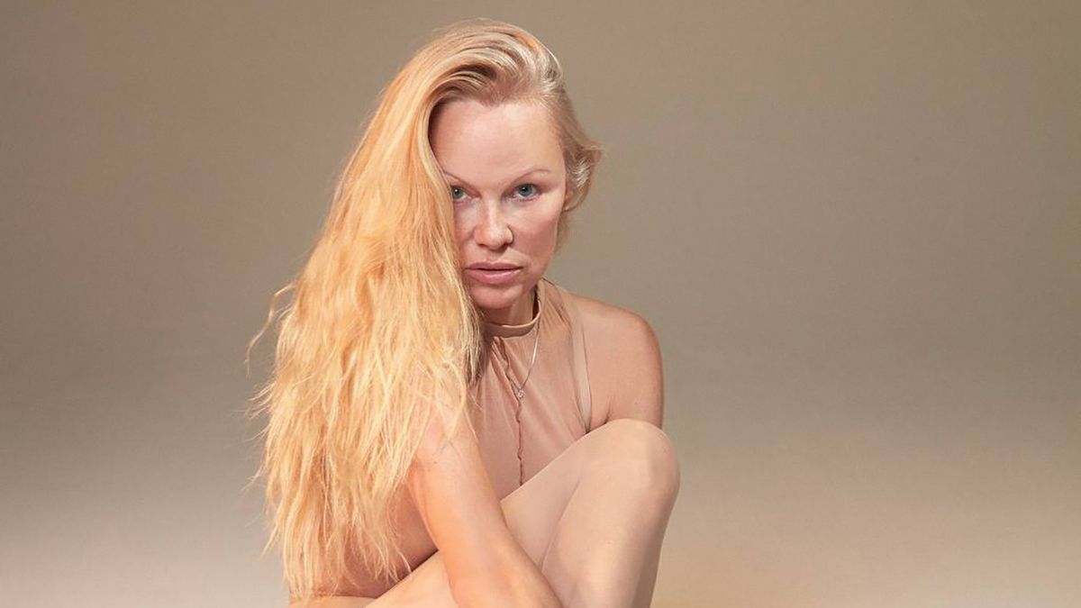 Памела Андерсон снялась без макияжа Памела Андерсон снялась без макияжа