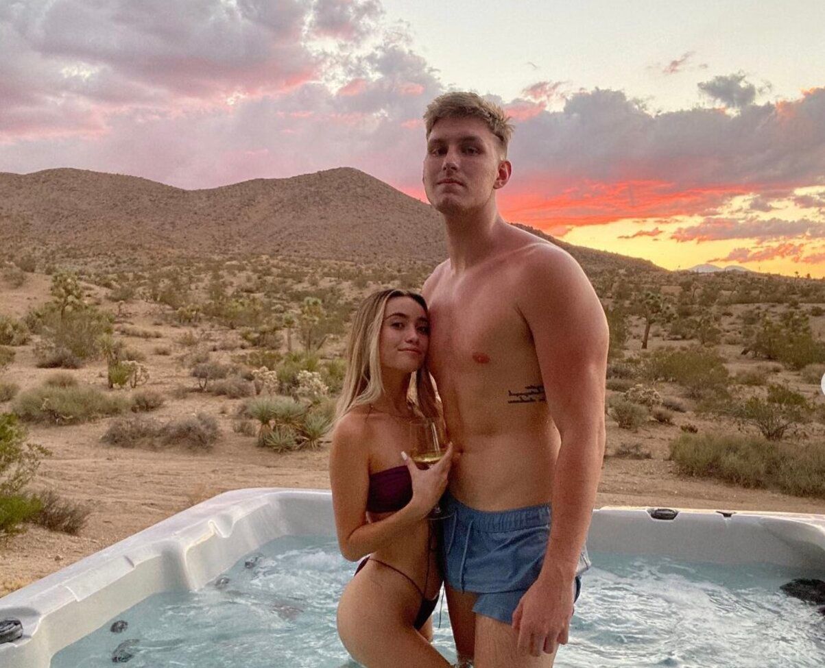 Двухметровый парень и 155-сантиметровая девушка показали видео из своей жизни Двухметровый парень и 155-сантиметровая девушка показали видео из своей жизни