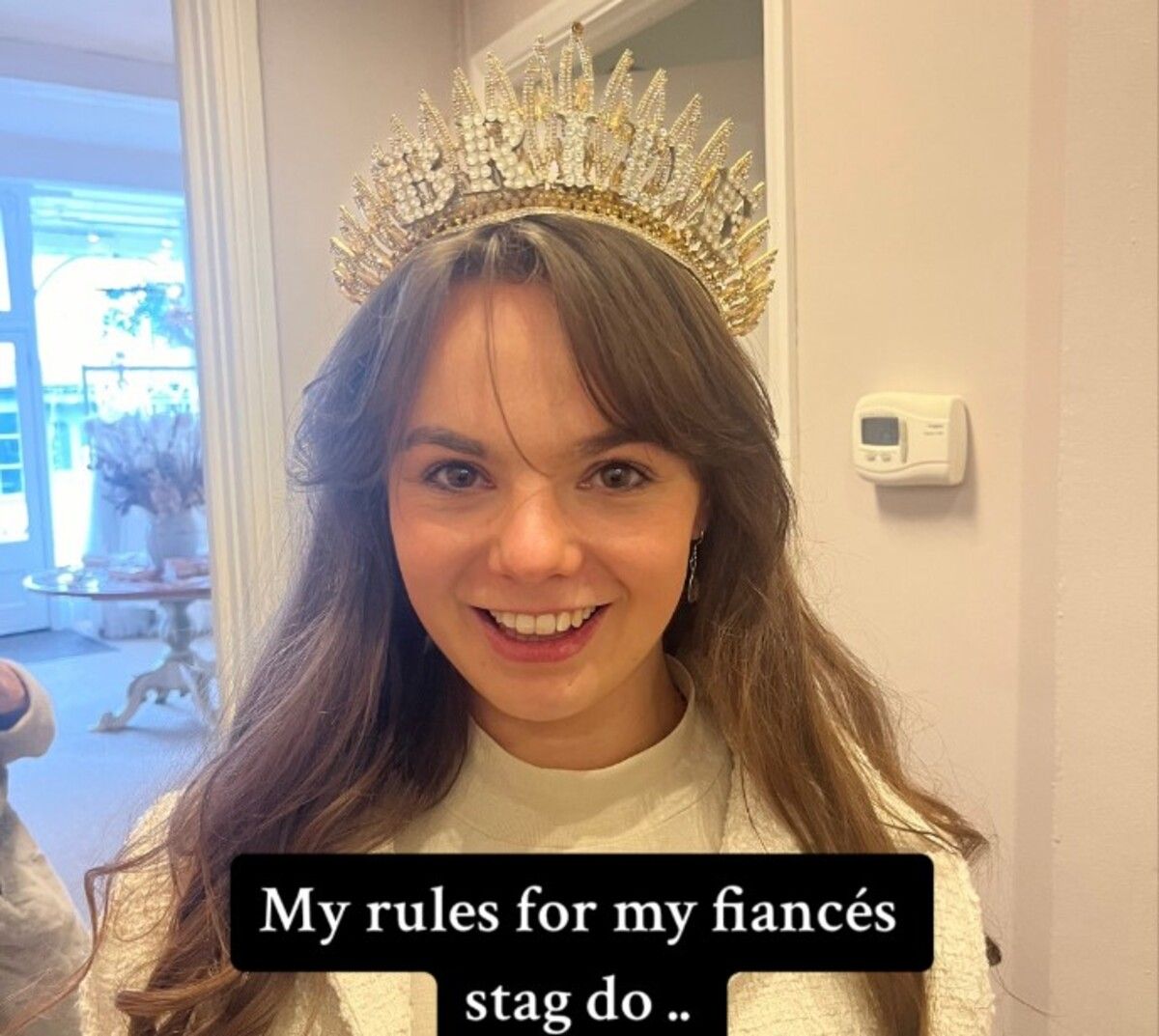 Изабелла Блаунт составила черный список для своего жениха - почему он стал скандальным Изабелла Блаунт составила черный список для своего жениха - почему он стал скандальным