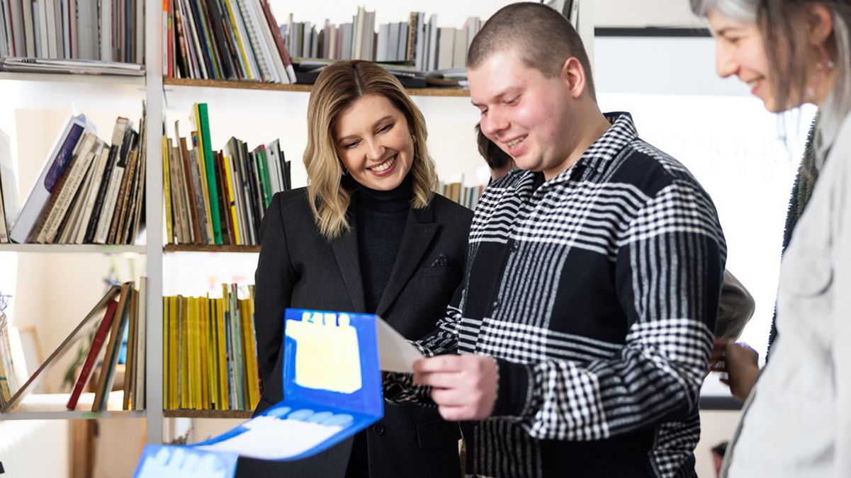 Стильный образ Елены Зеленской Стильный образ Елены Зеленской