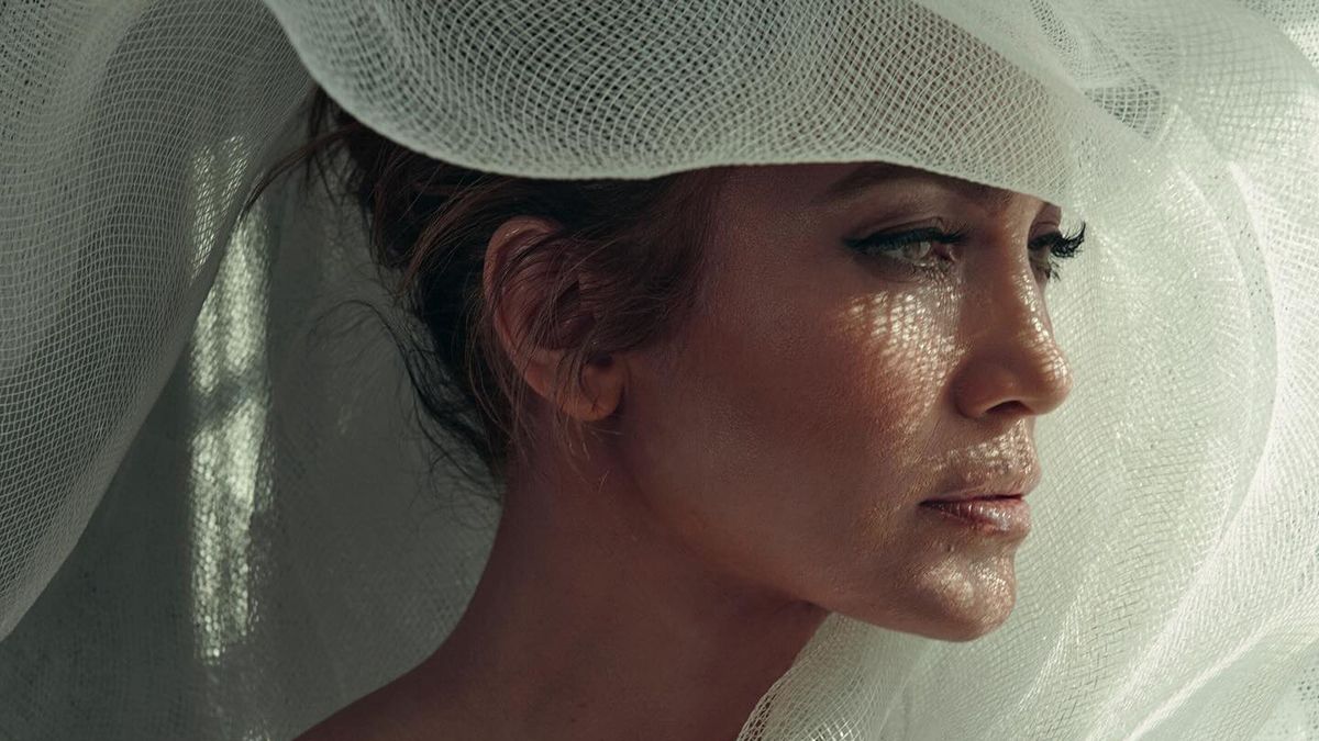 Дженніфер Лопес одягнула сукню від українського бренду Дженніфер Лопес одягнула сукню від українського бренду