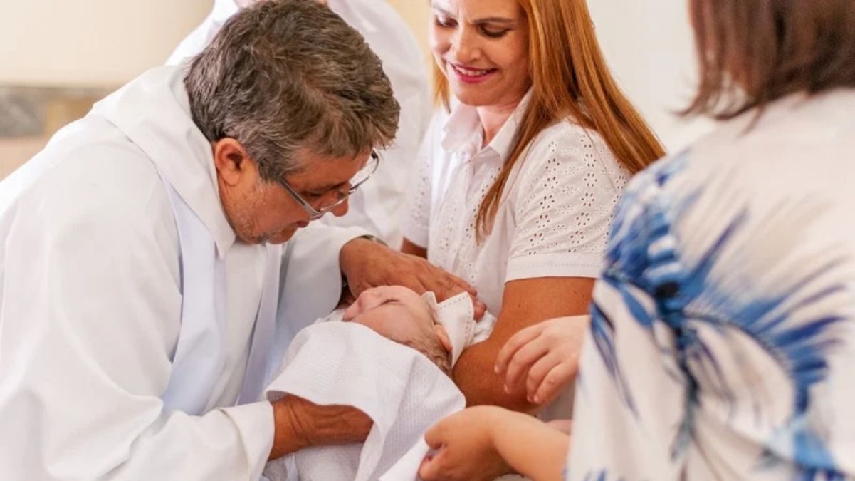 Обряд хрещення Обряд хрещення