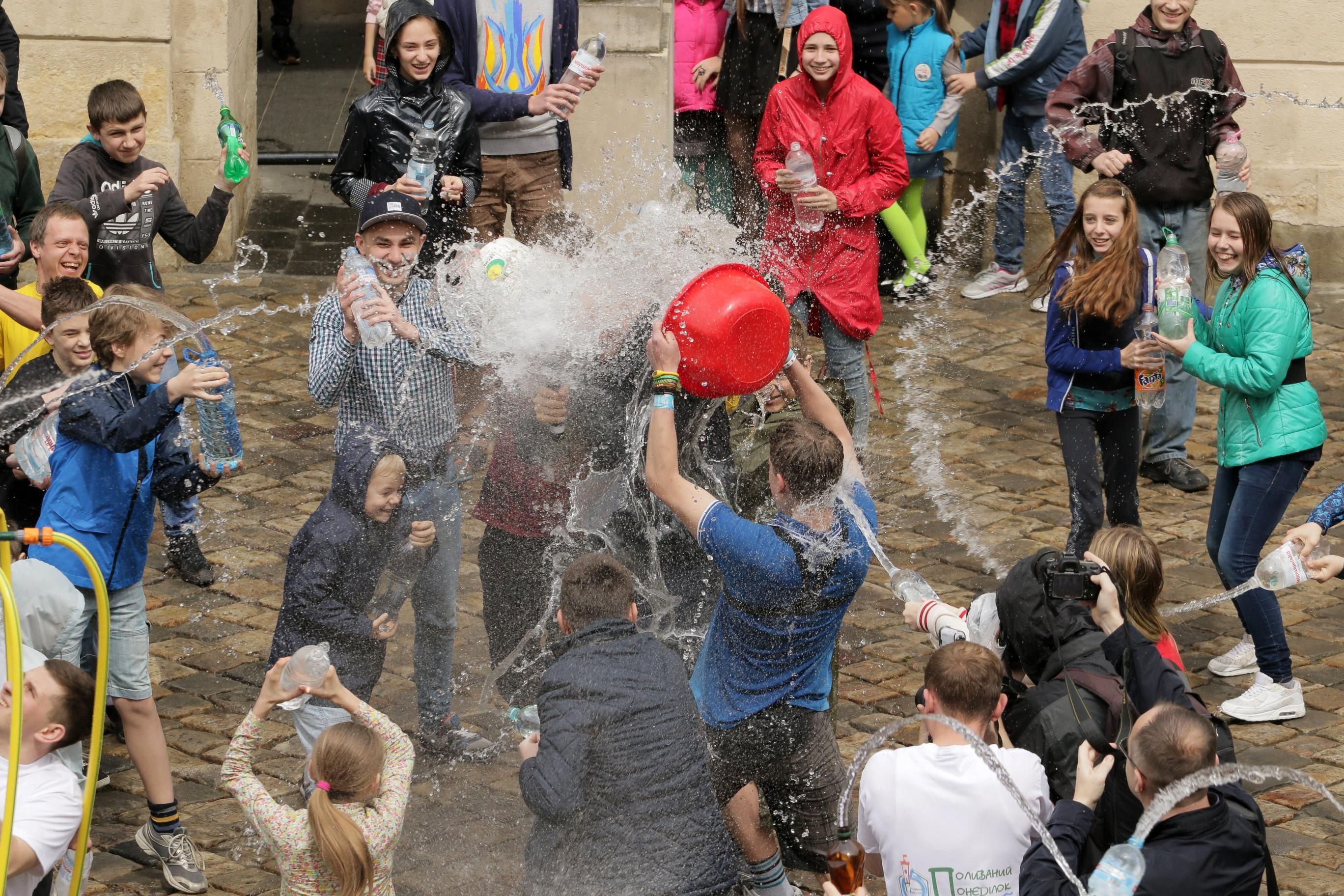 Поливаний понеділок Поливаний понеділок