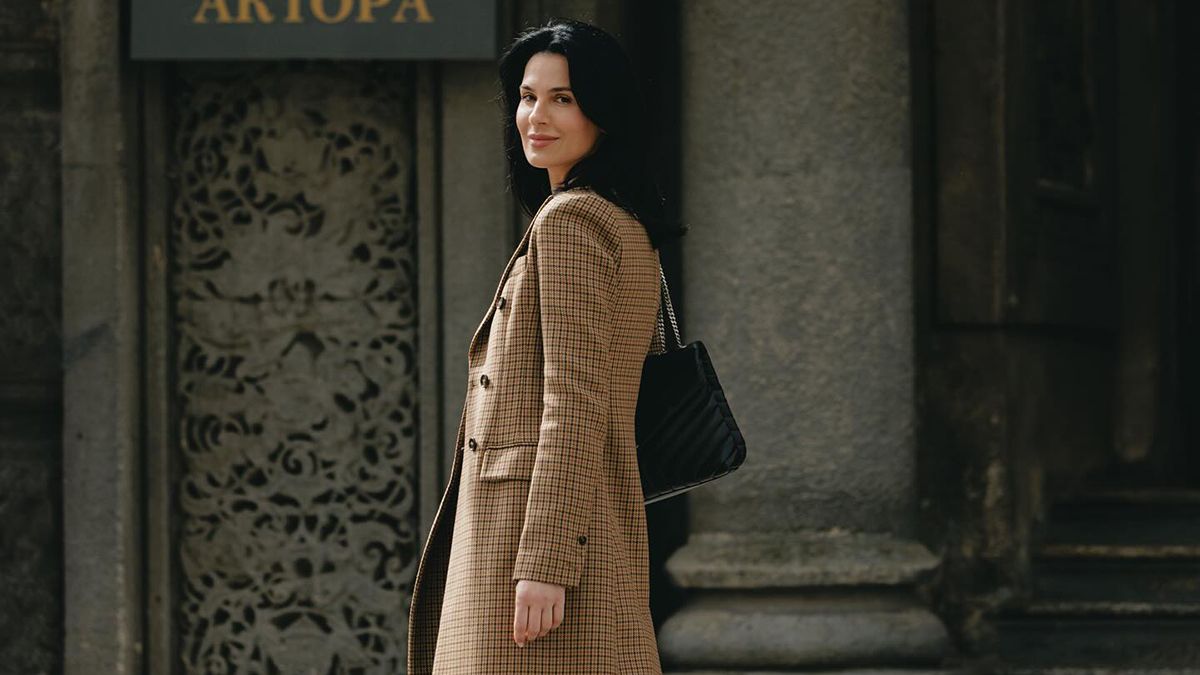 Маша Єфросиніна у весняному образі Маша Єфросиніна у весняному образі