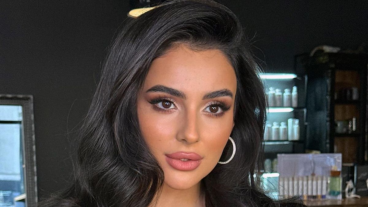 Анна Тринчер попала в видеоролик к Николасу Карме Анна Тринчер попала в видеоролик к Николасу Карме