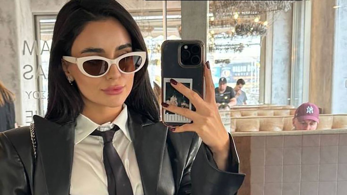 Стильний образ Анни Трінчер Стильний образ Анни Трінчер