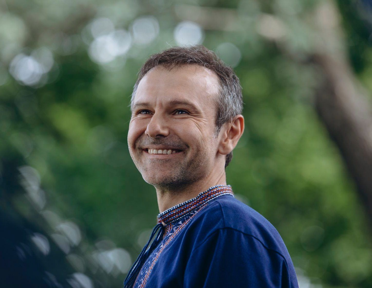 Святослав Вакарчук - личная жизнь музыканта, которому исполнилось 49 лет Святослав Вакарчук - личная жизнь музыканта, которому исполнилось 49 лет