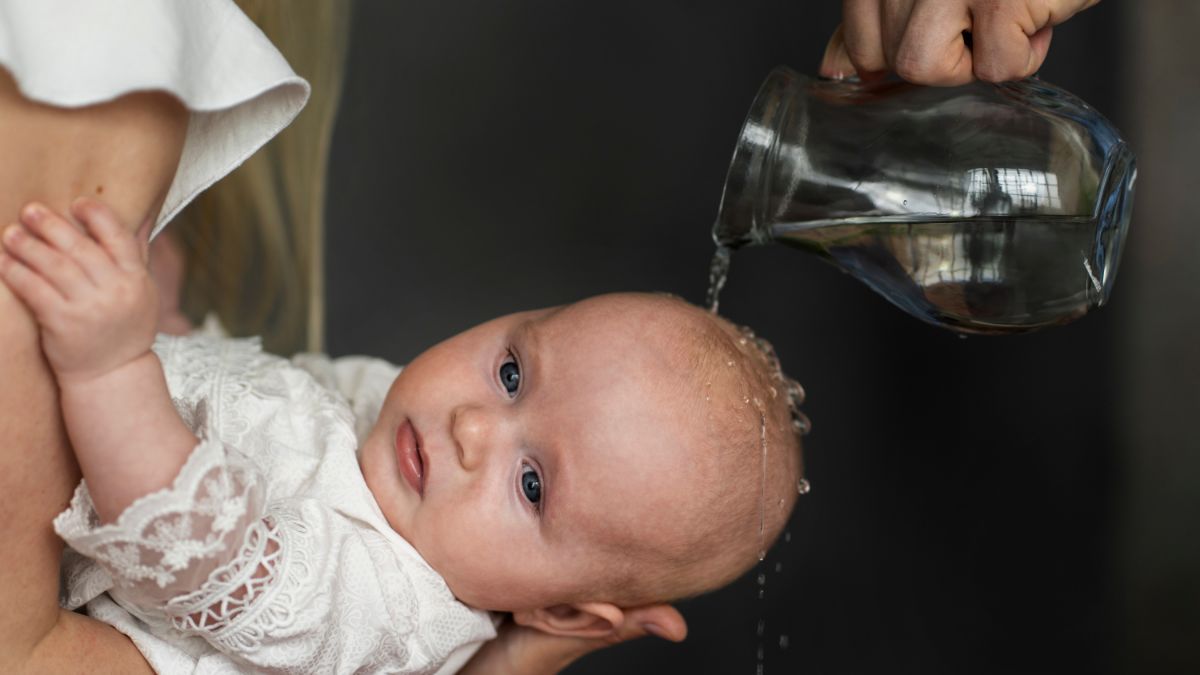 Чи можна хрестити дитину під час місячних Чи можна хрестити дитину під час місячних