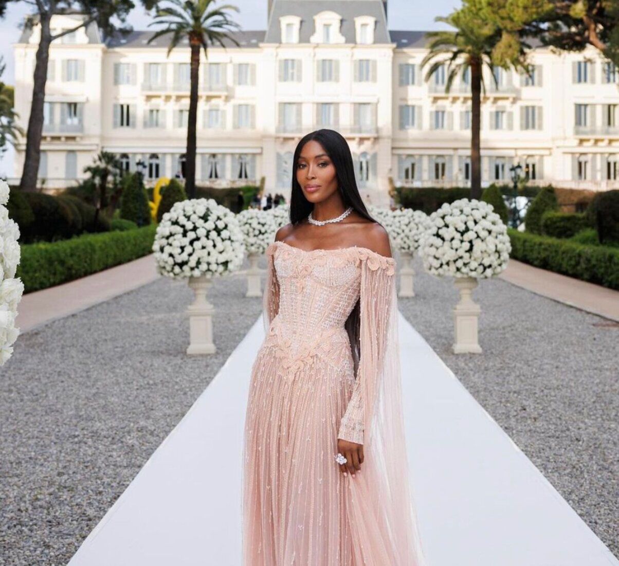 Наомі Кемпбелл особисте життя - з ким крутила романи супермодель Наомі Кемпбелл особисте життя - з ким крутила романи супермодель