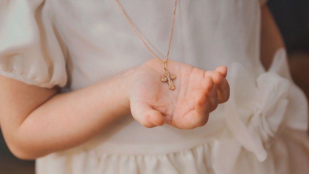 Крестик с распятием Крестик с распятием