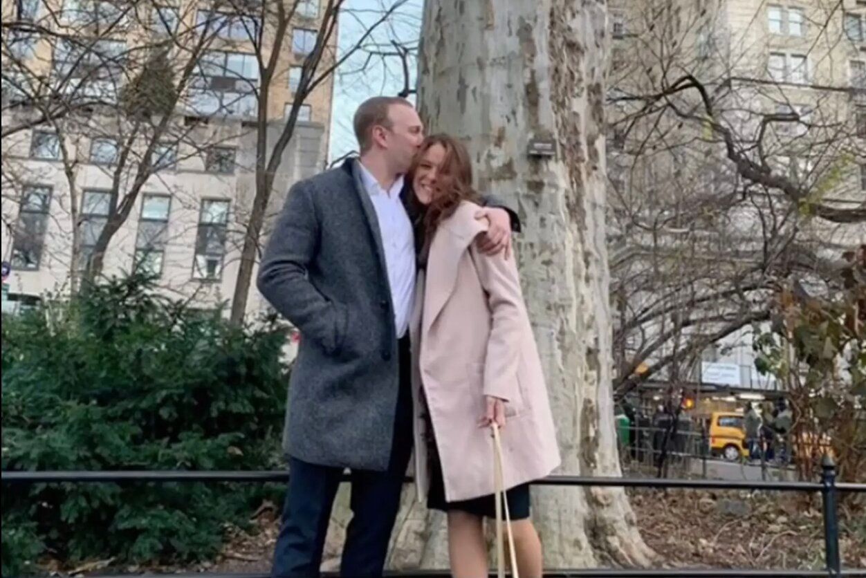 Наречена втратила коханого у день весілля, а потім дізналася, що він їй зраджував Наречена втратила коханого у день весілля, а потім дізналася, що він їй зраджував