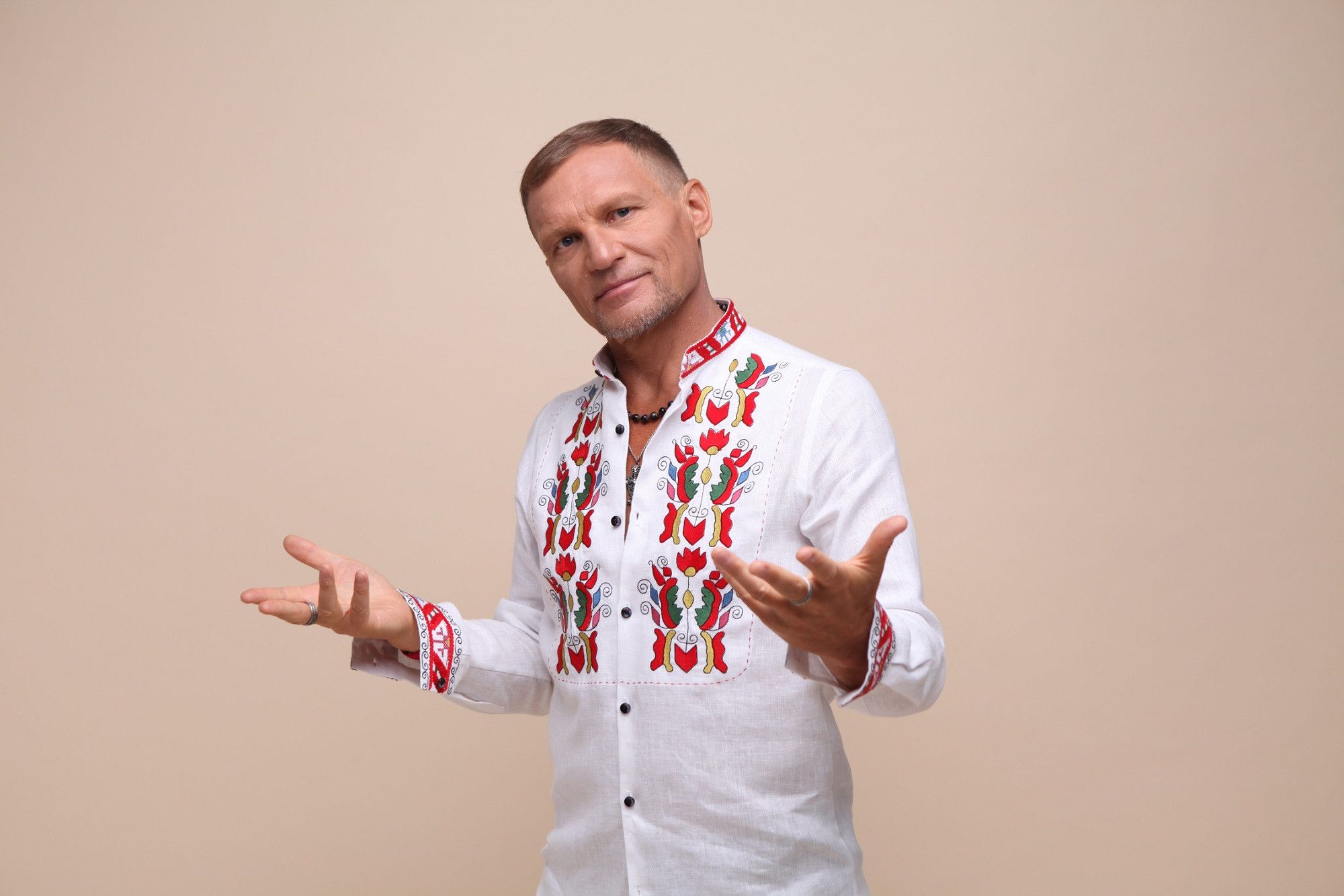 Олег Скрипка - особисте життя й історія кохання музиканта Олег Скрипка - особисте життя й історія кохання музиканта