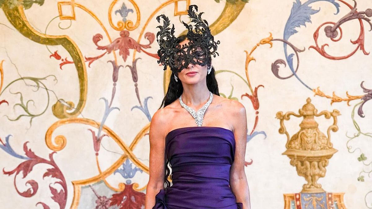 Демі Мур показала стильний образ Демі Мур показала стильний образ