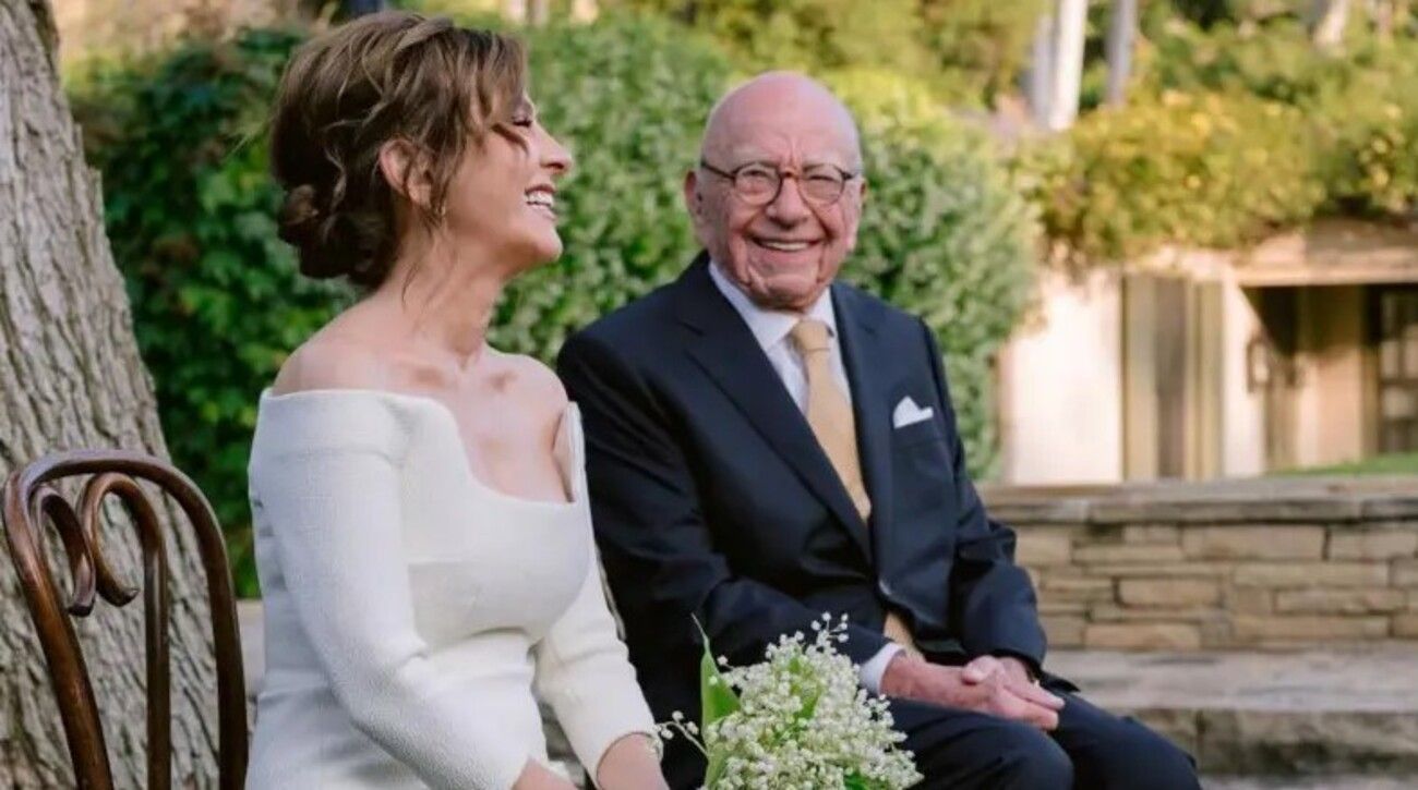 Колишня теща Романа Абрамовича Олена Жукова вийшла заміж за мільярдера Руперта Мердока Колишня теща Романа Абрамовича Олена Жукова вийшла заміж за мільярдера Руперта Мердока