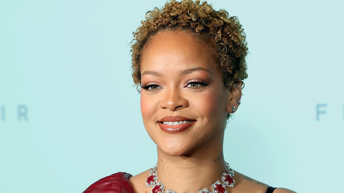 Ріанна з'явилася без перуки Ріанна з'явилася без перуки