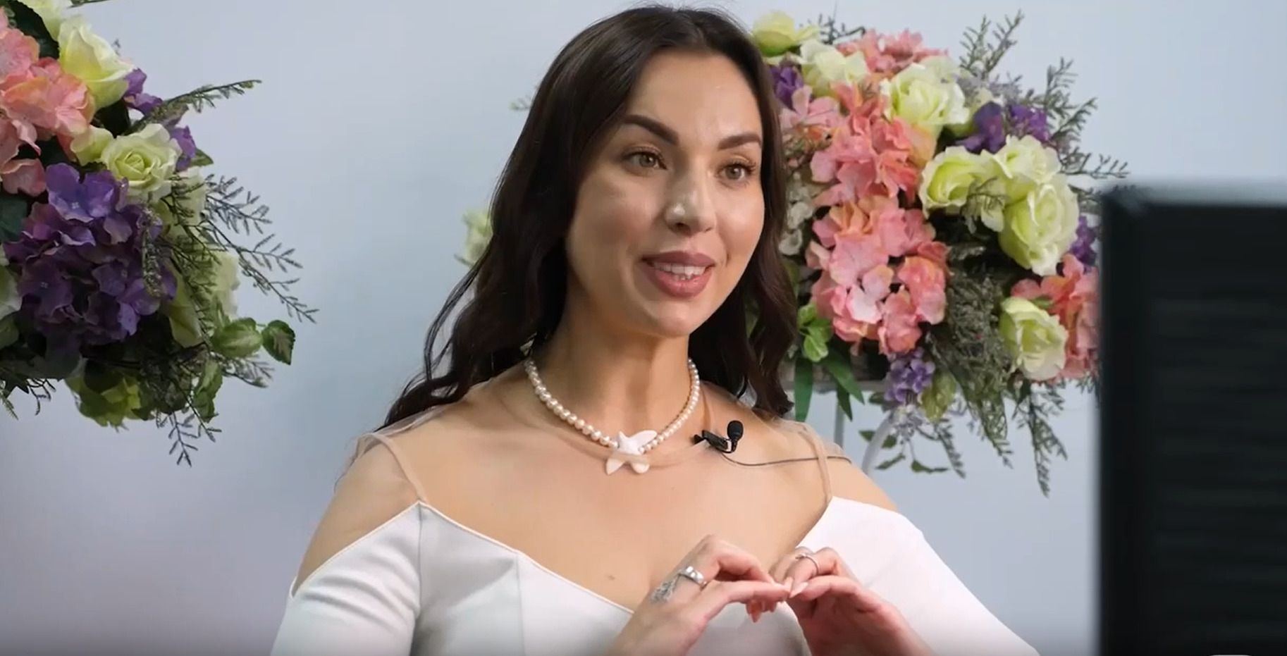 Роман Лозинський та Світлана Кісільова стали першою парою, яка одружилася у Дії Роман Лозинський та Світлана Кісільова стали першою парою, яка одружилася у Дії