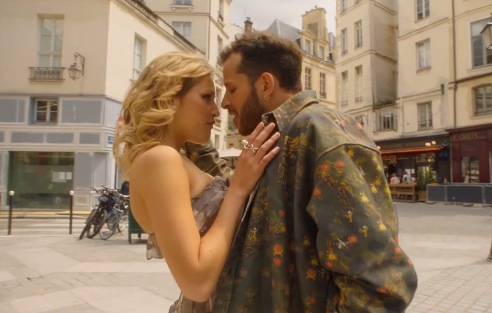 Molière, le spectacle musical - в трендах украинского тиктока - история Мольера и Арманды Бежар Molière, le spectacle musical - в трендах украинского тиктока - история Мольера и Арманды Бежар