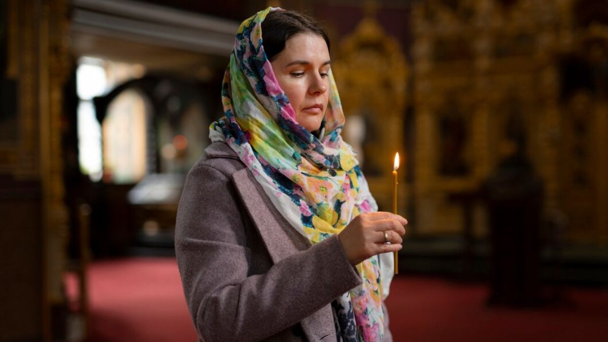 Можно ли женщинам заходить в храм без платка Можно ли женщинам заходить в храм без платка