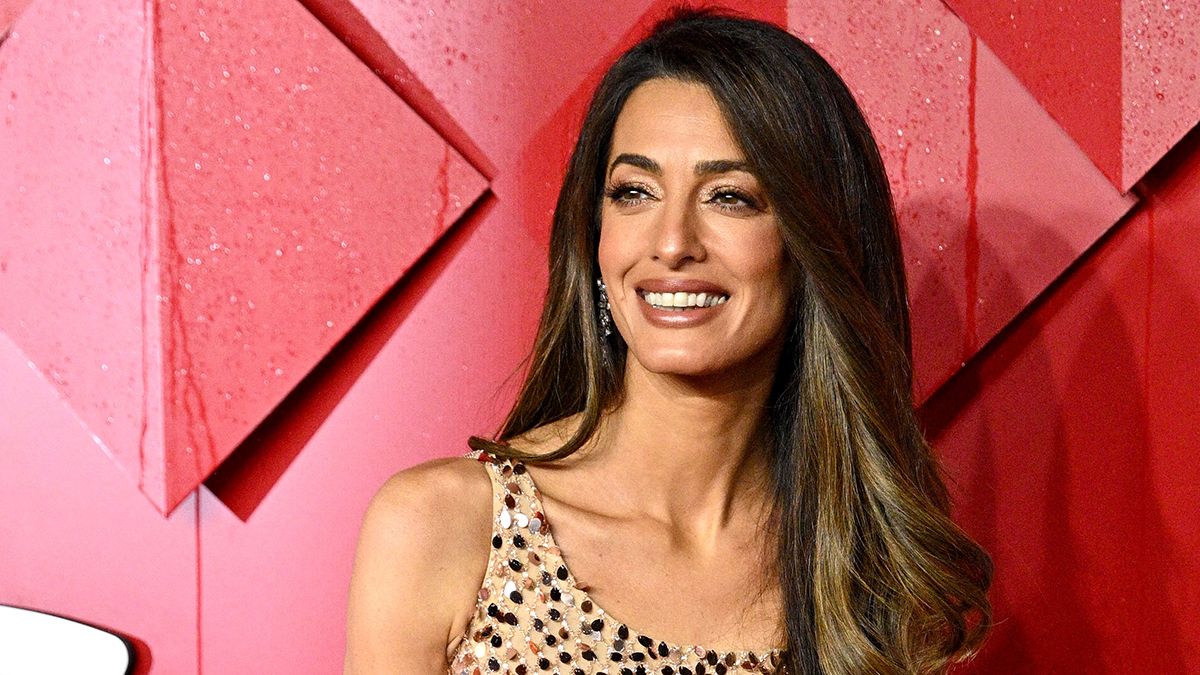 Амаль Клуни надела винтажное платье Амаль Клуни надела винтажное платье