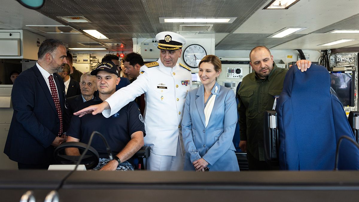 Красивый образ Елены Зеленской Красивый образ Елены Зеленской