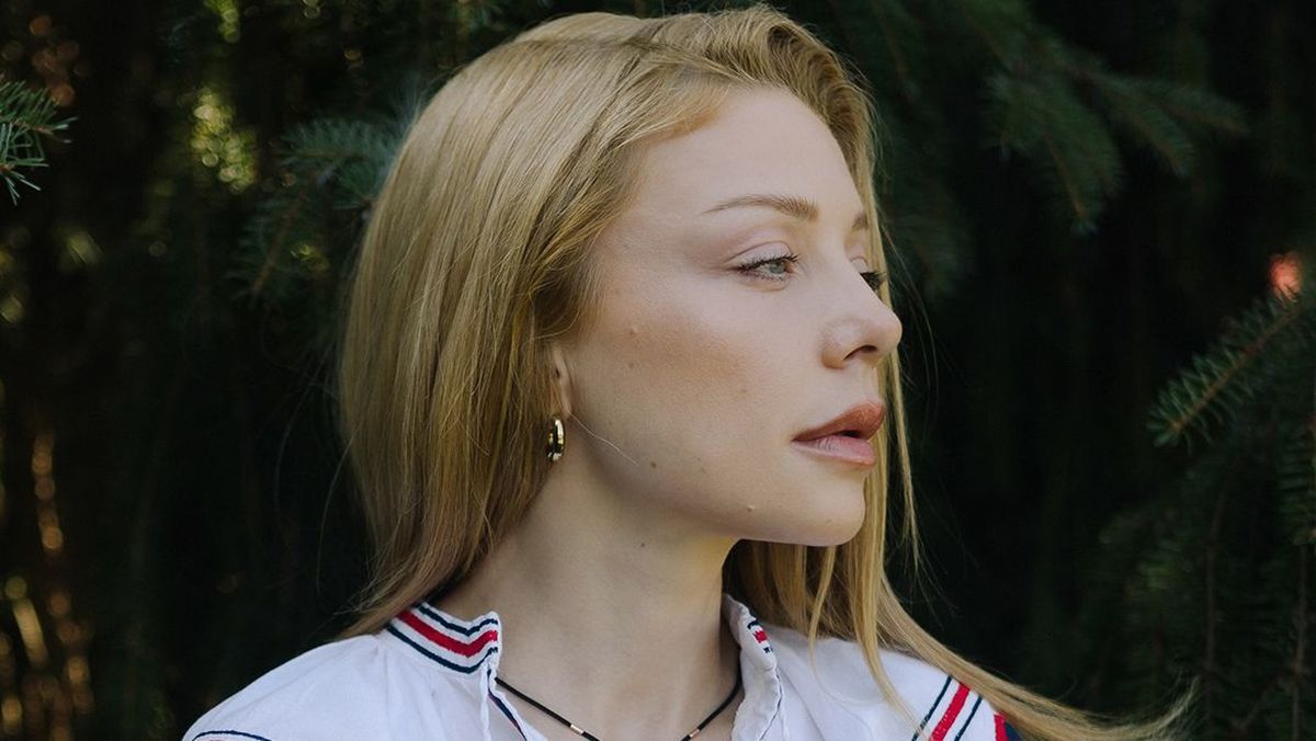 Тина Кароль надела красивую вышиванку Тина Кароль надела красивую вышиванку