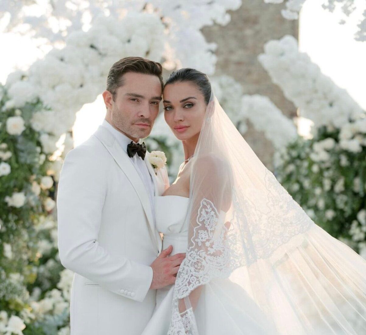 Эд Вествик отгулял роскошную свадьбу на круизном лайнере - фото и видео Эд Вествик отгулял роскошную свадьбу на круизном лайнере - фото и видео