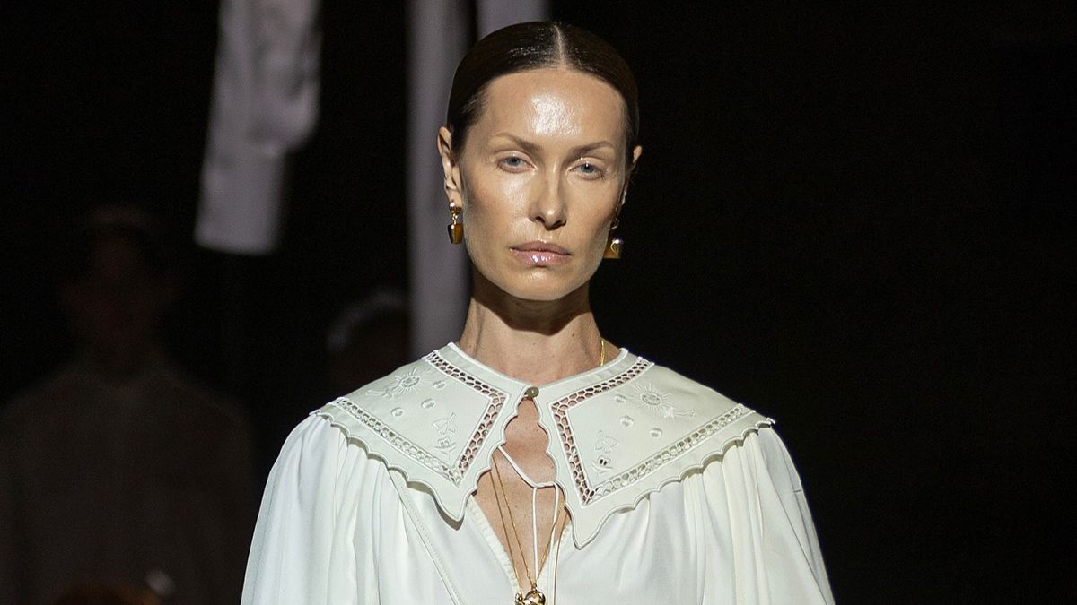 Открылась Ukrainian Fashion Week Открылась Ukrainian Fashion Week