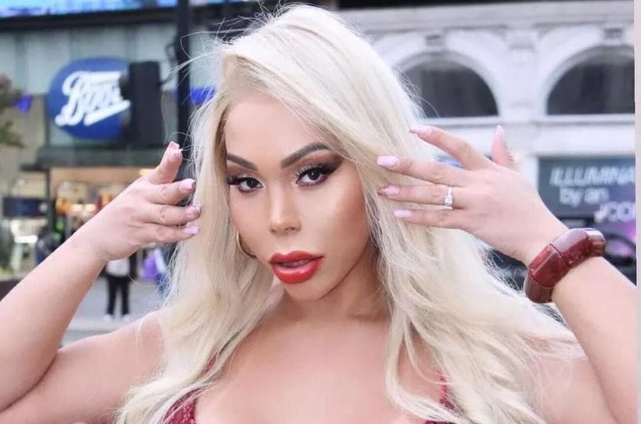 Трансегендерна модель С'юеллен Кері, яка розлучилася з собою, отримала 1500 освідчень Трансегендерна модель С'юеллен Кері, яка розлучилася з собою, отримала 1500 освідчень