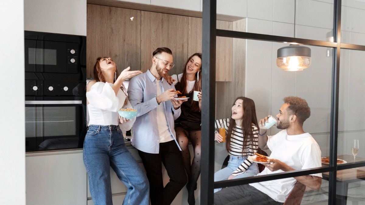 Что нельзя делать в гостях