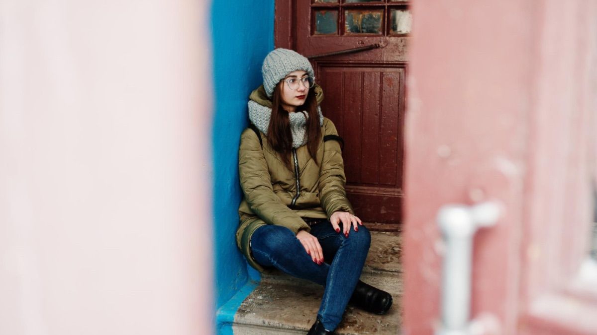 Почему нельзя сидеть на пороге