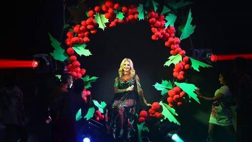 Шанувальники Ірини Федишин влаштували на її концерті в Києві "зоряний" флешмоб