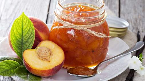 Три идеальных рецепта персикового варенья для зимних вечеров