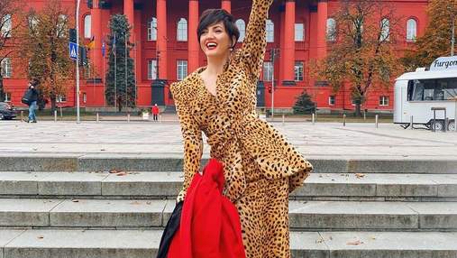 У леопардовому костюмі: Оля Цибульська розбурхала мережу сміливим образом – фото