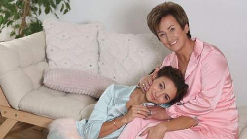 Илона Гвоздева трогательно поздравила маму с днем рождения: совместные фото в пижамах