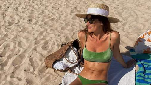 Какой купальник выбрать в отпуск: модные фасоны показывает француженка Жюли Феррери