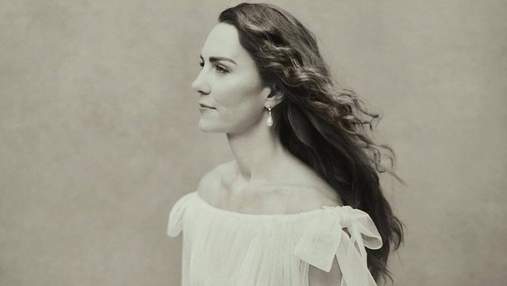 В роскошных платьях: Кейт Миддлтон показала особые портретные фото по случаю 40-летия