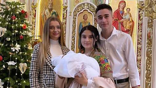 19-летний Роман Сасанчин крестил дочь: трогательные кадры из церкви